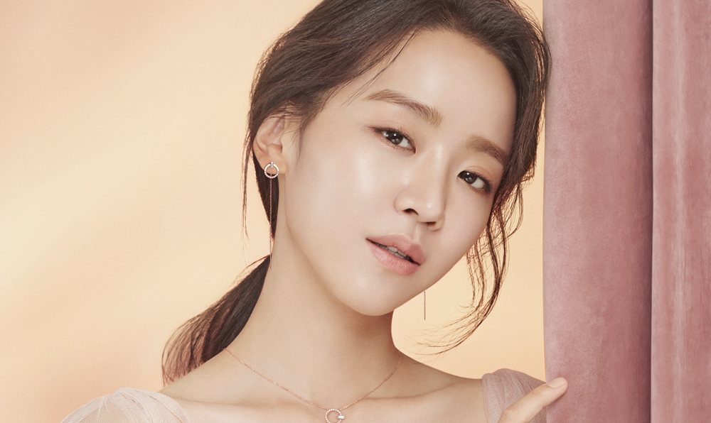 Shin Hye Sun / Shin Hye Sun Becomes the New Muse of it MICHAA